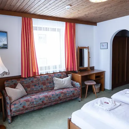 Πανσιόν Central B&B Obertauern 3*