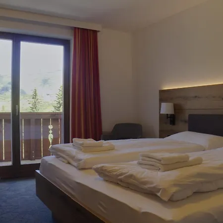 Gasthof Central B&B Obertauern 3*