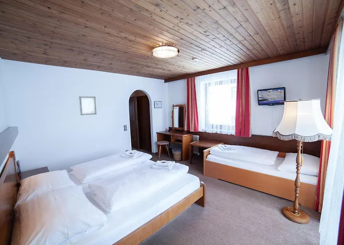 Central B&B Obertauern ゲストハウス