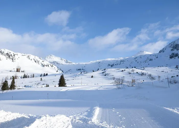 Central B&B Obertauern ゲストハウス 3*